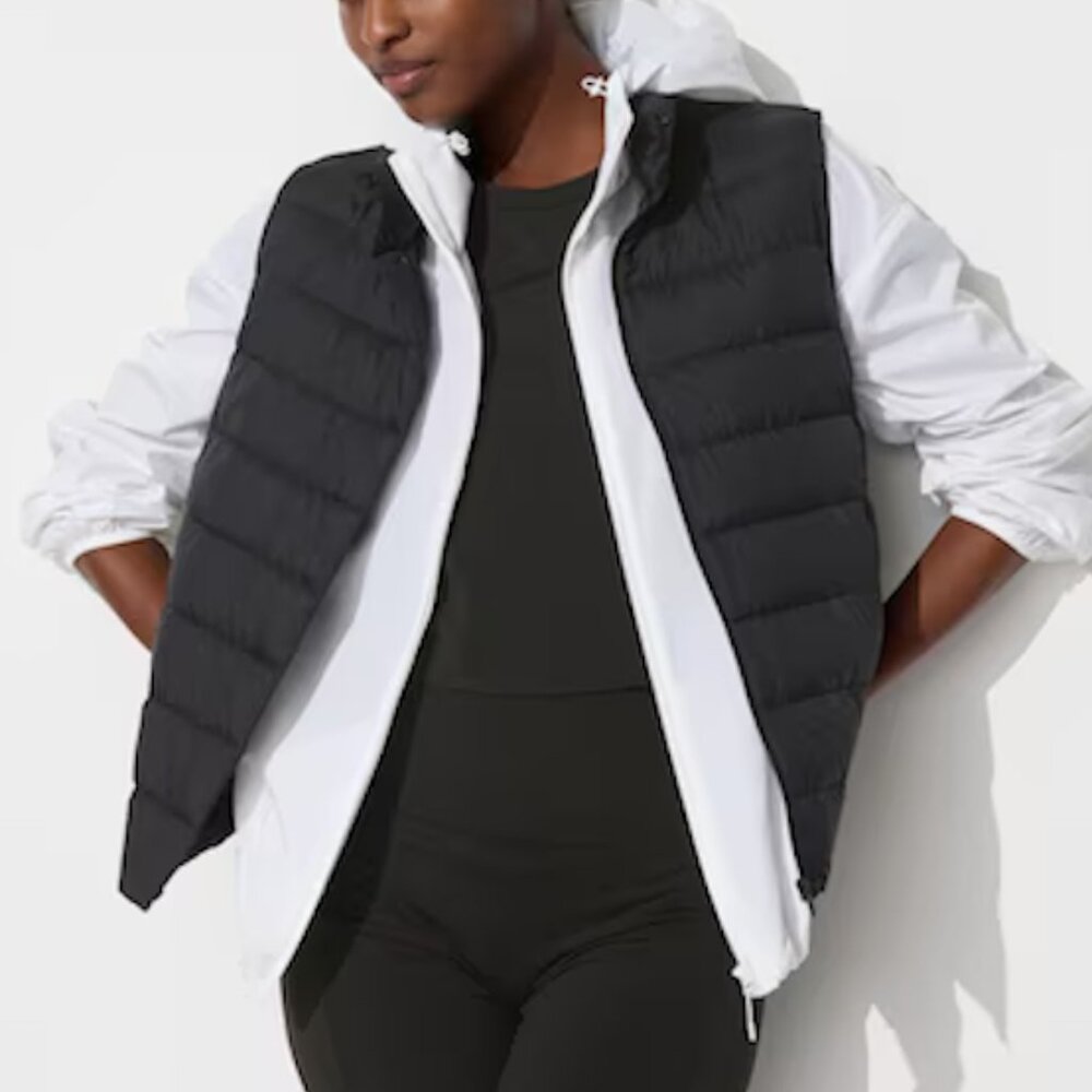 Uniqlo Black and White Women's Vest